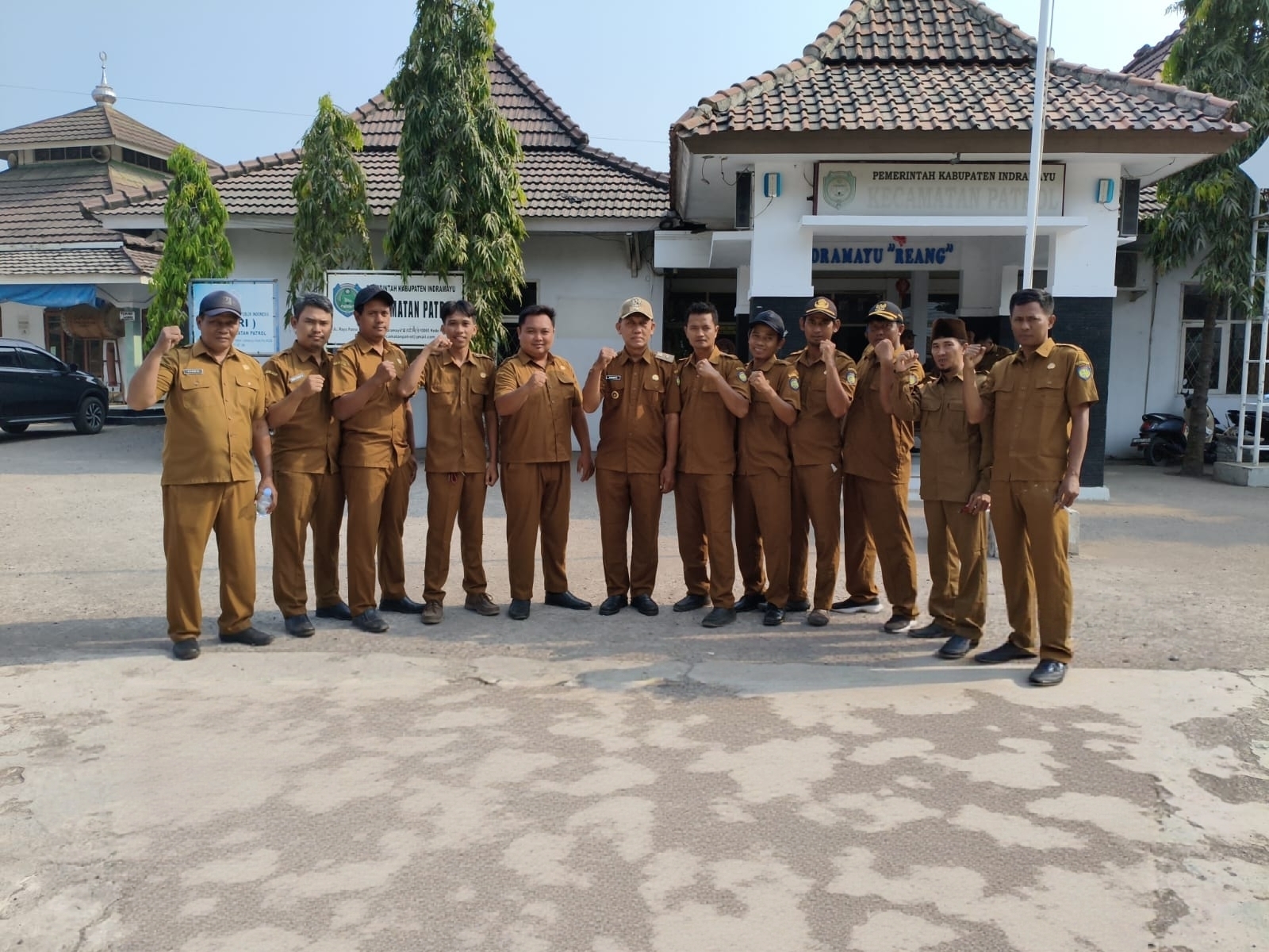 Kegiatan Apel Setiap Hari Senin Di Kecamatan Patrol